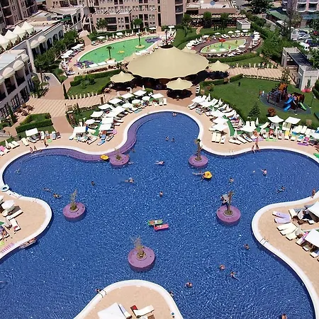 In Royal Beach Apartamento