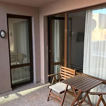 In Royal Beach Apartamento